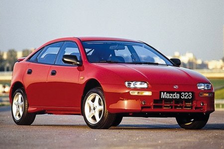 Обзор автомобиля Mazda 323