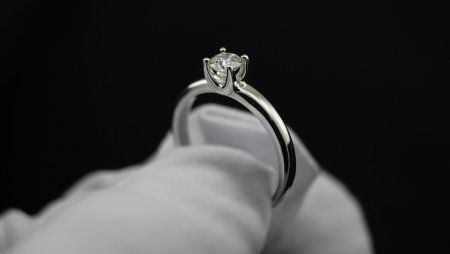 Какое помолвочное кольцо выбрать для женщины?