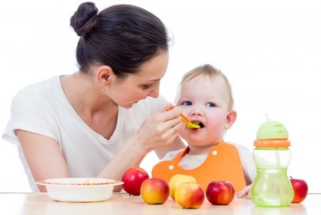 Детское питание: чем прикармливать ребенка